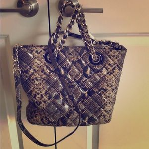 Kate Spade handbag. Cross body optional!